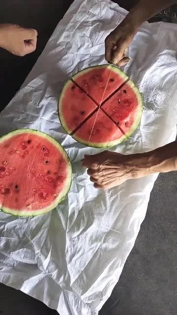 梦见在工地上吃瓜,一场梦境中的工地生活奇遇