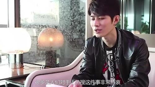 小孩吃瓜陈学冬,温馨瞬间引网友热议